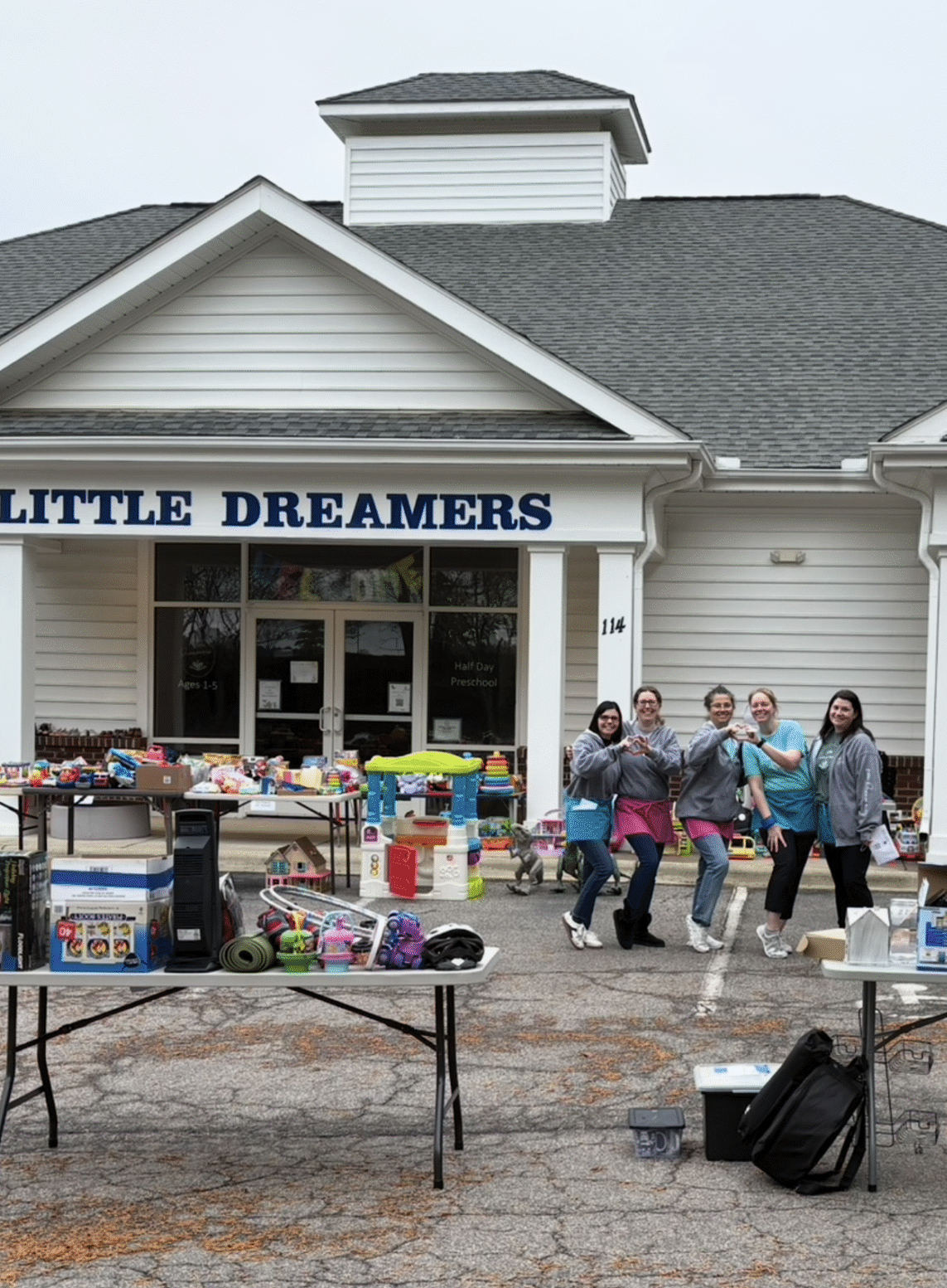 Little Dreamers Preschool